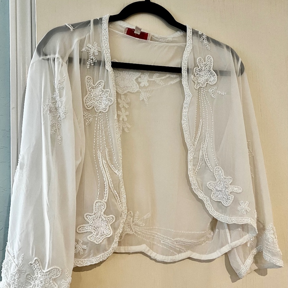 Beaded Lace and silk bolero jacket - White